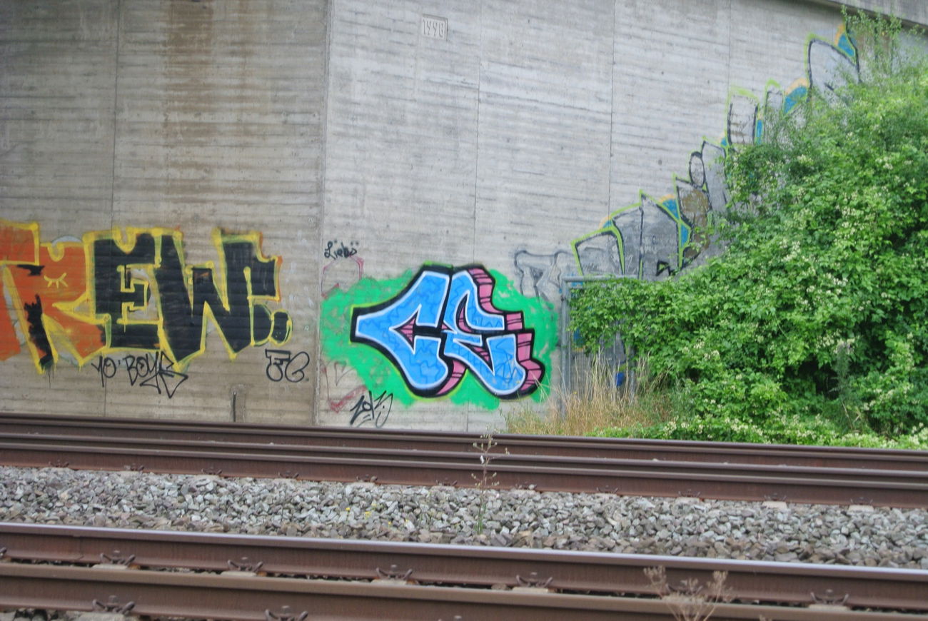 Graffiti Bombing - Photo by CriminalEnergy - CE, HANNOVER (2013)