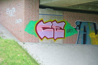 Graffiti Bombing in Hannover - Photo by CriminalEnergy - CE, Hannover (2013)