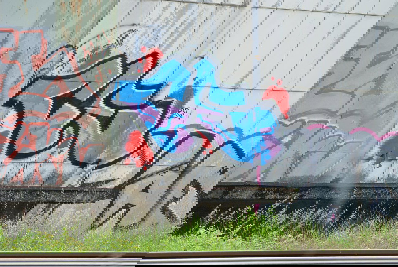 Graffiti Bombing in Hannover - Photo by CriminalEnergy - CE, Hannover (2013)