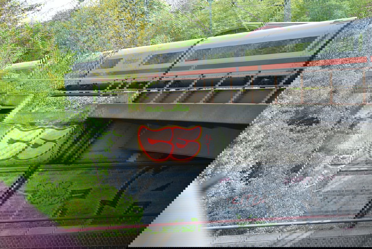 Graffiti Bombing in Hannover - Photo by CriminalEnergy - CE, Hannover (2014)