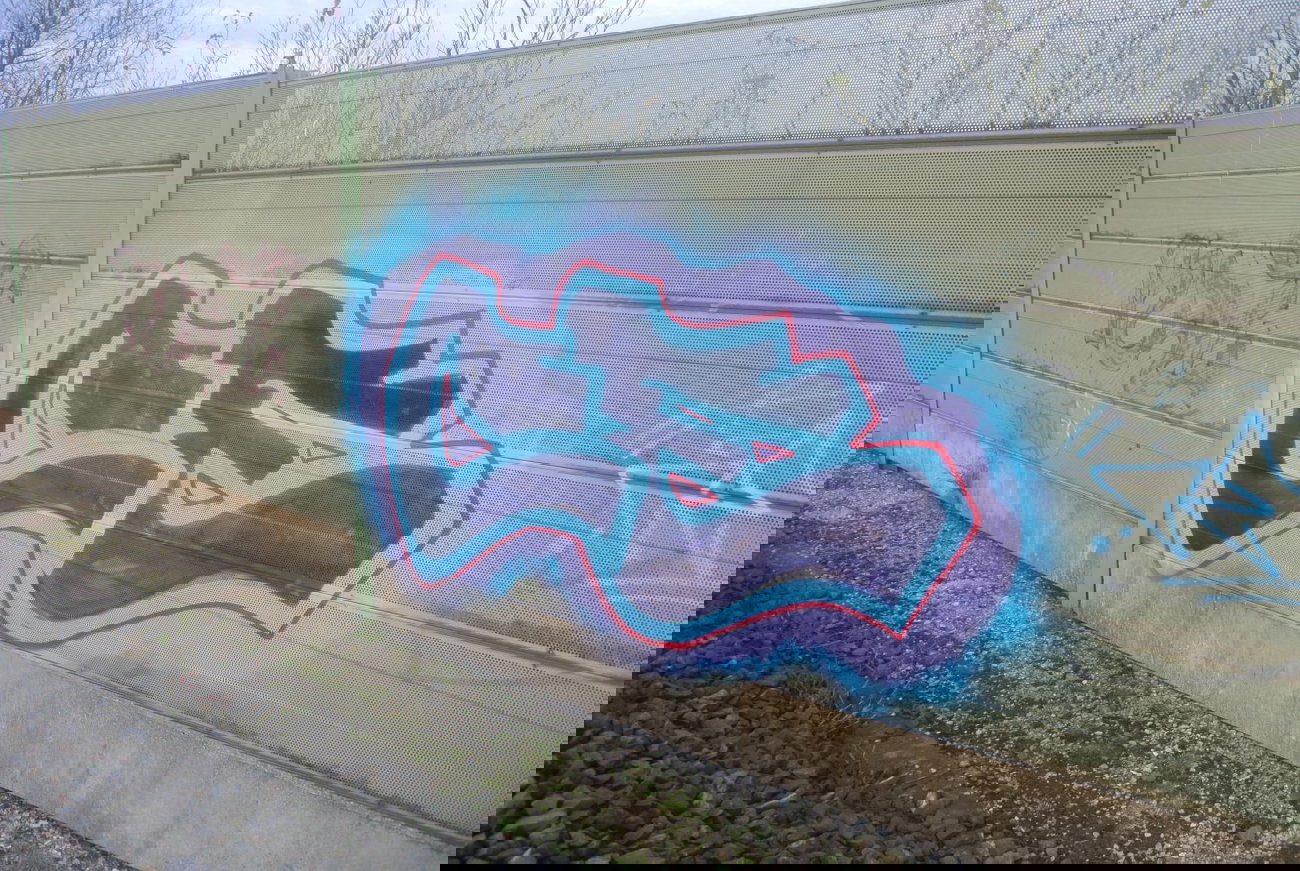 Graffiti Bombing - Photo by CriminalEnergy - CE, Hannover