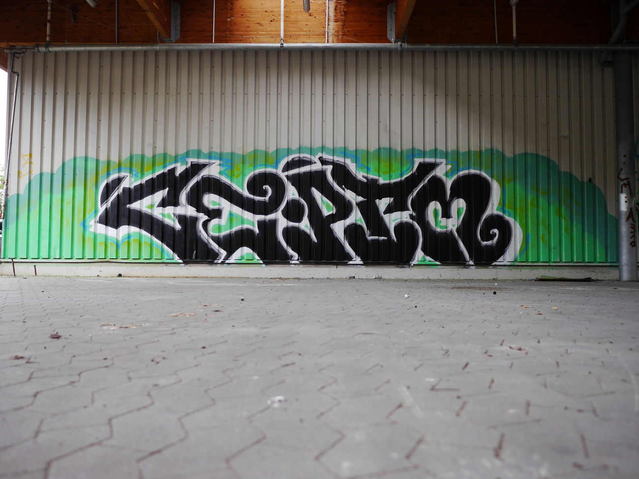 Graffiti Bombing in Braunschweig - Photo by CriminalEnergy - CE, PTM, Braunschweig (2017)