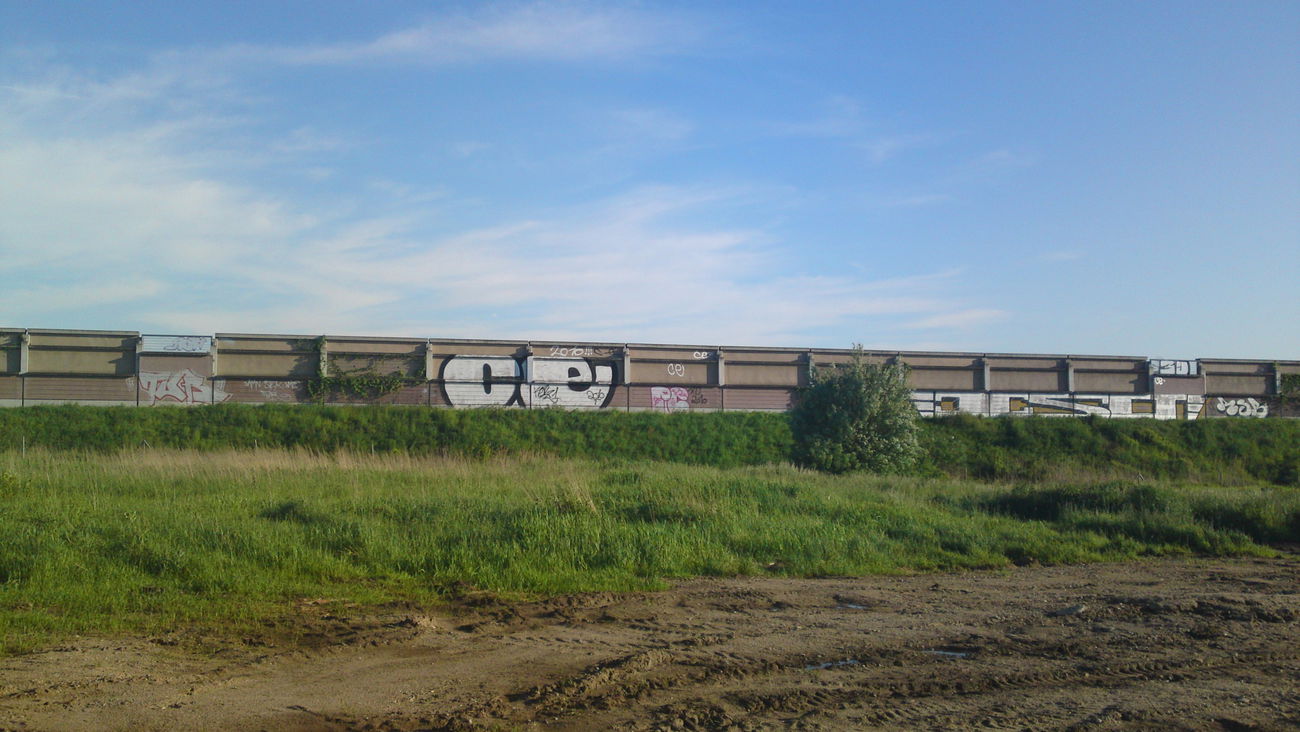 Graffiti Bombing - Photo by CriminalEnergy - CE, BRAUNSCHWEIG (2010)