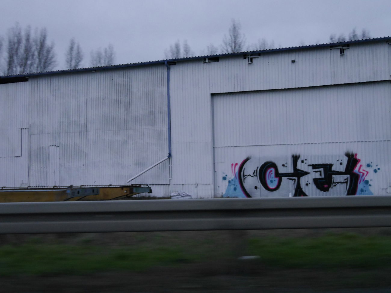 Graffiti Bombing - Photo by CriminalEnergy - CE, Braunschweig (2018)