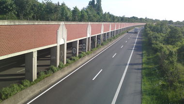 Graffiti Bombing - Photo by CriminalEnergy - CE, BRAUNSCHWEIG (2010)