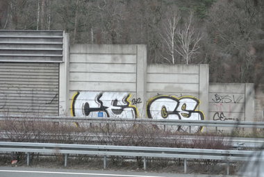 Graffiti Bombing - Photo by CriminalEnergy - CE, Braunschweig (2012)
