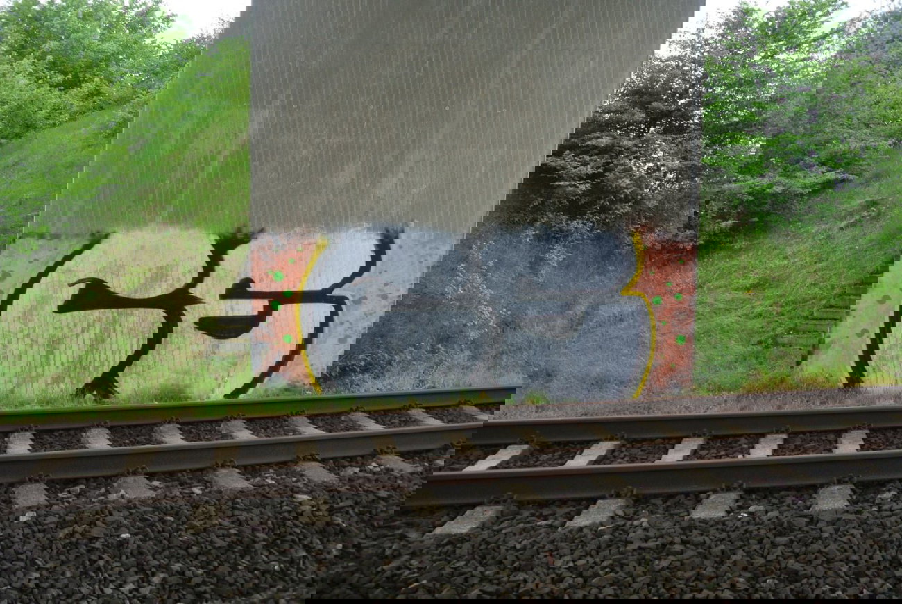 Graffiti Bombing - Photo by CriminalEnergy - CE, Hannover (2013)