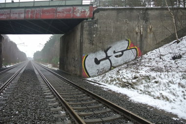 Graffiti Bombing - Photo by CriminalEnergy - CE, Hannover (2013)