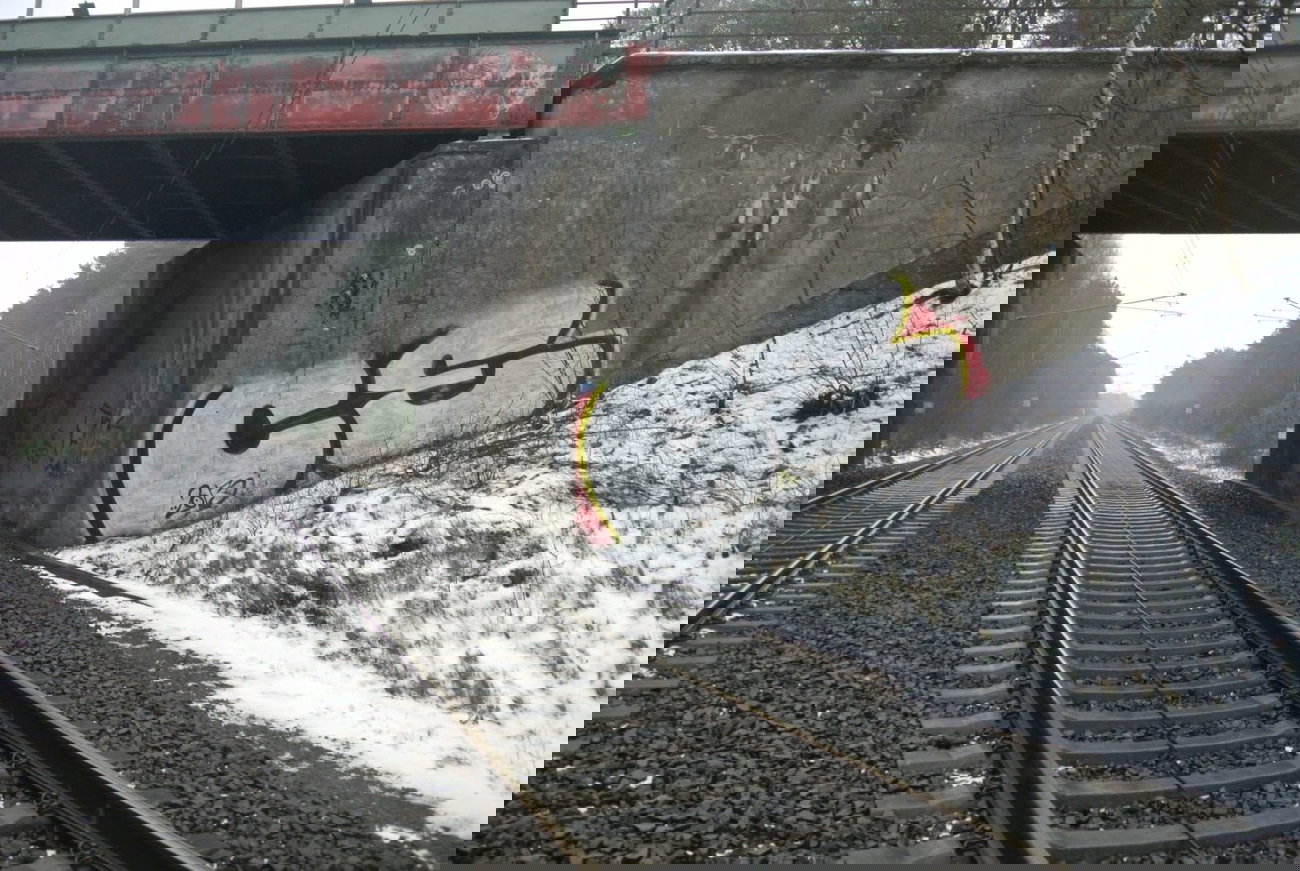 Graffiti Bombing - Photo by CriminalEnergy - CE, Hannover (2013)