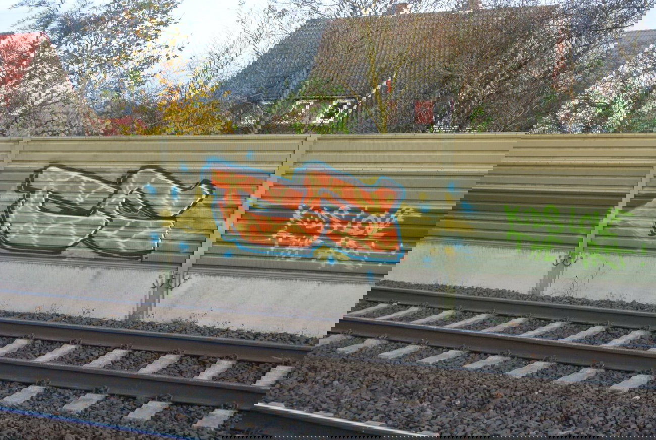 Graffiti Bombing - Photo by CriminalEnergy - CE, Hannover (2014)