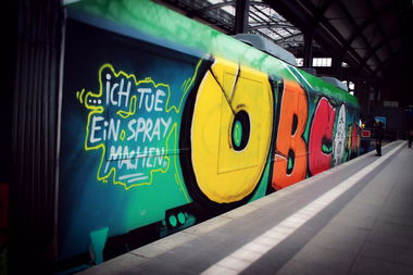Graffiti Train - Photo by CurlY - obc, ich, tue (2012)