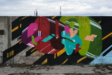 Graffiti Wall in Russia - Photo by Curvalibre - Curva, libre, 2Mcrew (2014)