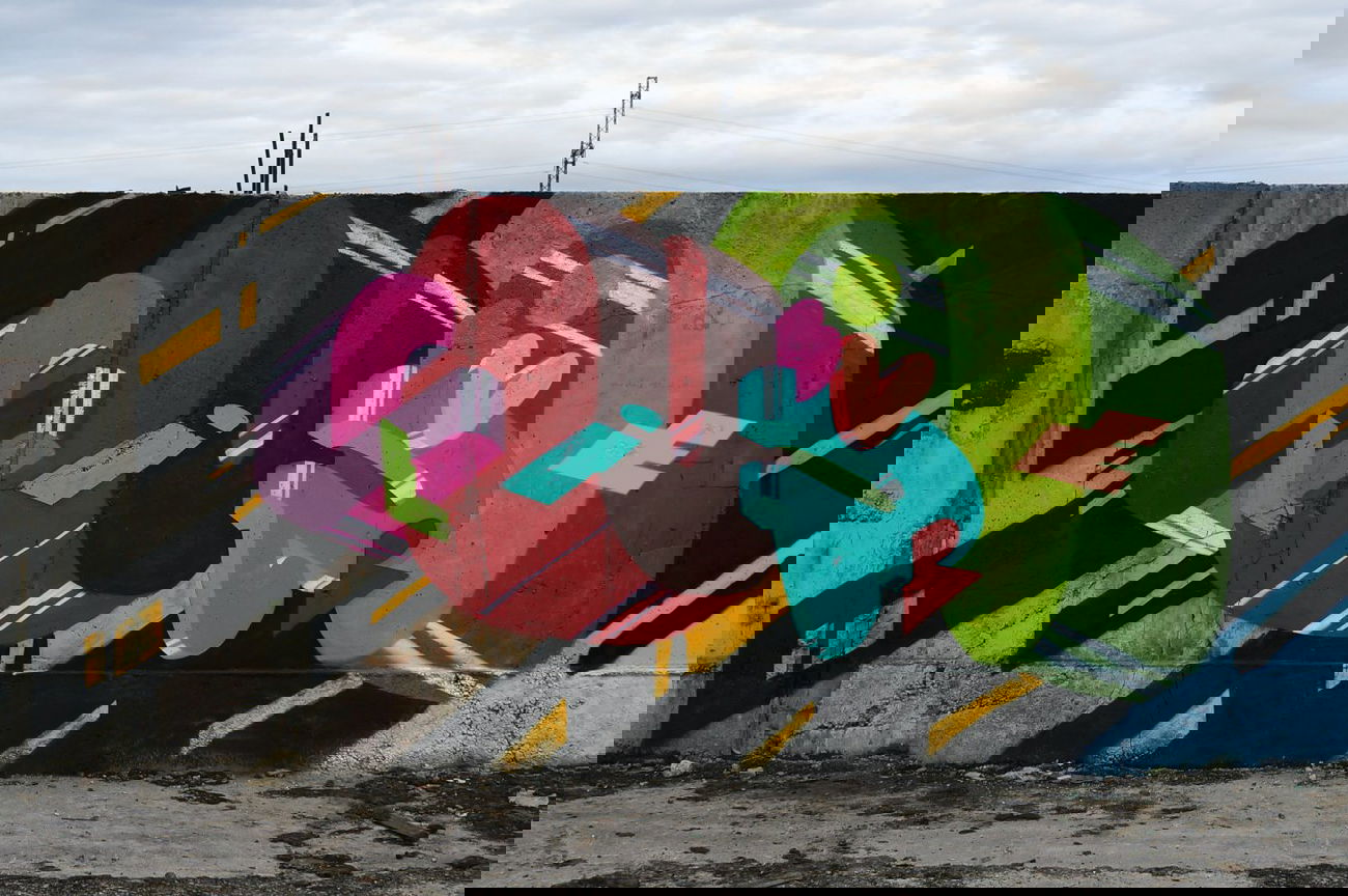 Graffiti Wall in Russia - Photo by Curvalibre - Curva, libre, 2Mcrew (2014)