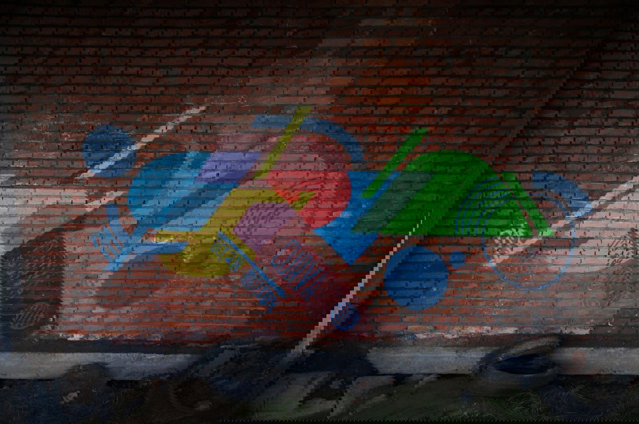 Graffiti Wall in Murmansk - Photo by Curvalibre - Curva, Libre, 2Mcrew (2014)