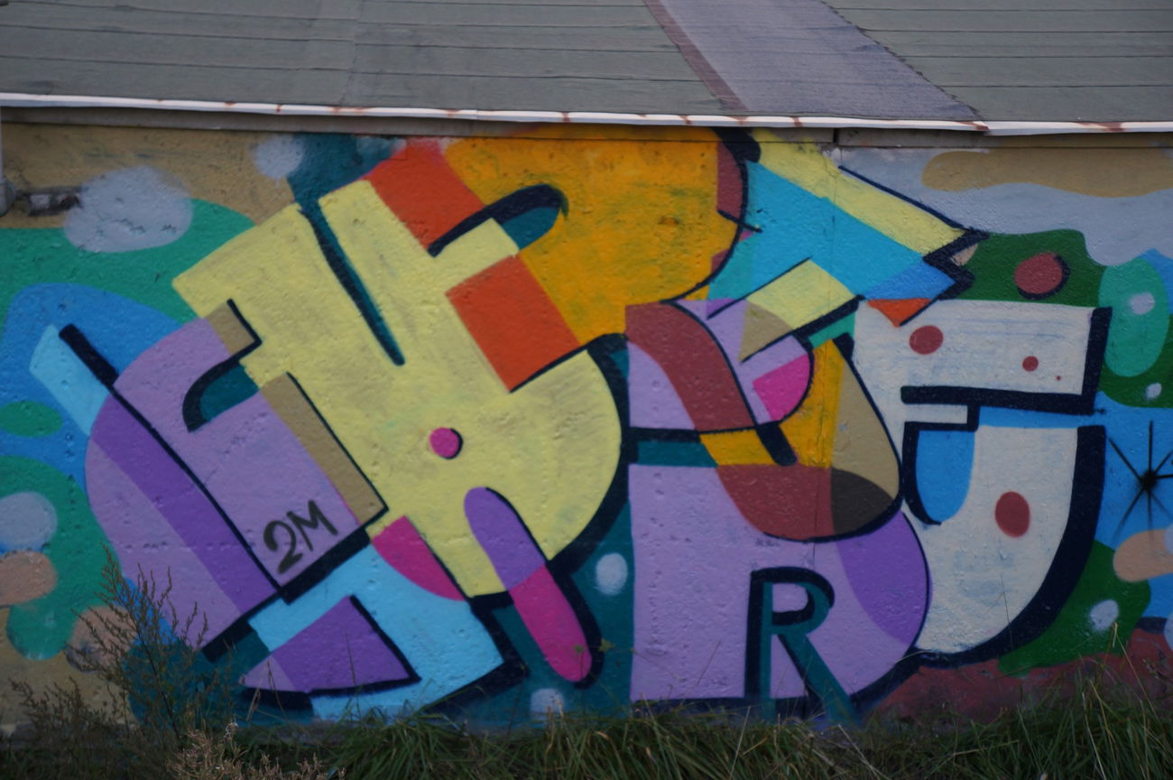 Graffiti Wall in Округ Гагаринское - Photo by Curvalibre - curvalibre, 2M, graffiti (2015)