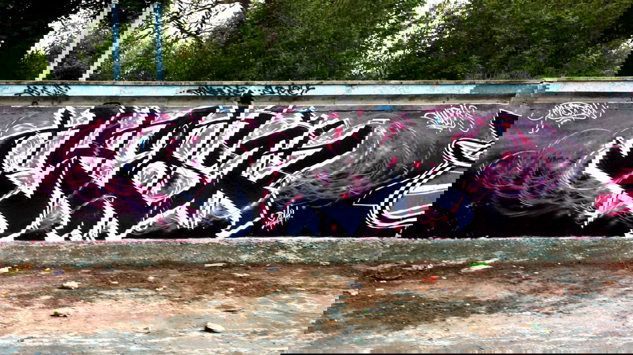 Graffiti Wall - Photo by Cwesk - Cwesk (2014)