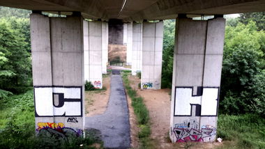 Graffiti Bombing - Photo by Cwesk - Cwesk (2014)