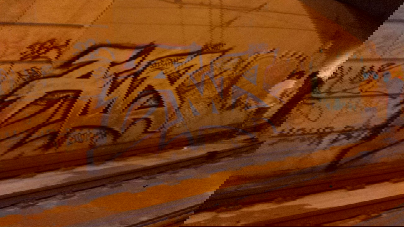 Graffiti Bombing - Photo by Cwesk - Aws, Cwesk