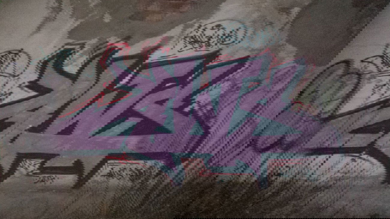 Graffiti Wall - Photo by Cwesk - Pikes, Cwesk