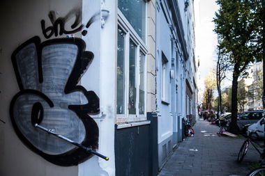 Graffiti Bombing - Photo by D - BH, Awrok, korwa