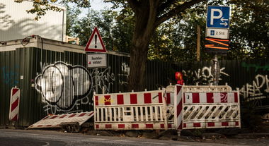 Graffiti Bombing - Photo by D - stop, op