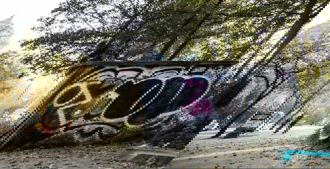 Graffiti Bombing - Photo by D - op, stop