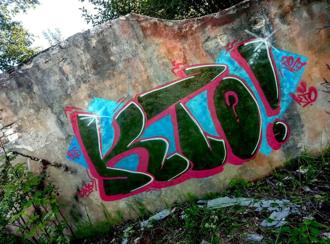 Graffiti Wall - Photo by DAMPMIRE - graffiti, art, street