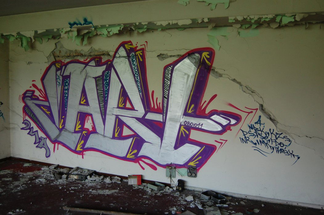 Graffiti Wall in Belgrade - Photo by DART030 - dart, dna, kzs