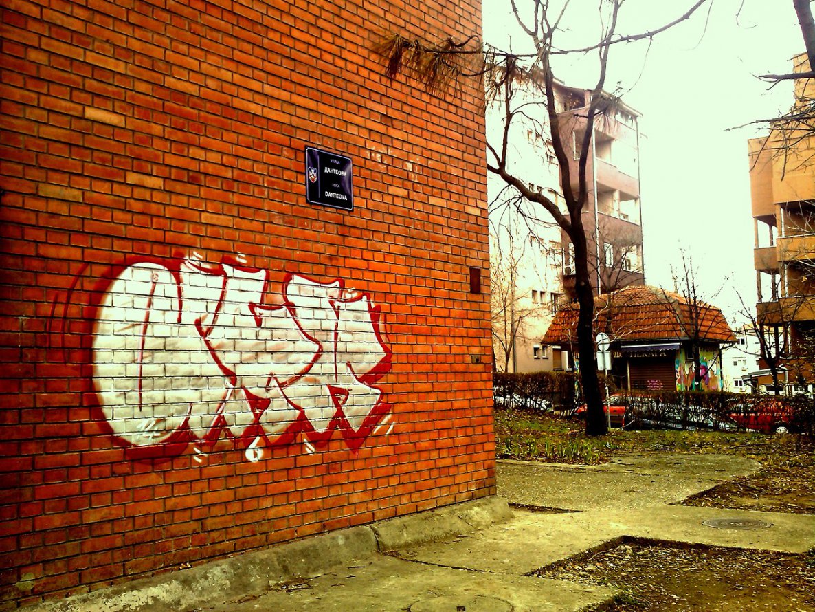 Graffiti Bombing in Belgrade - Photo by DART030 - karaburma (2014)