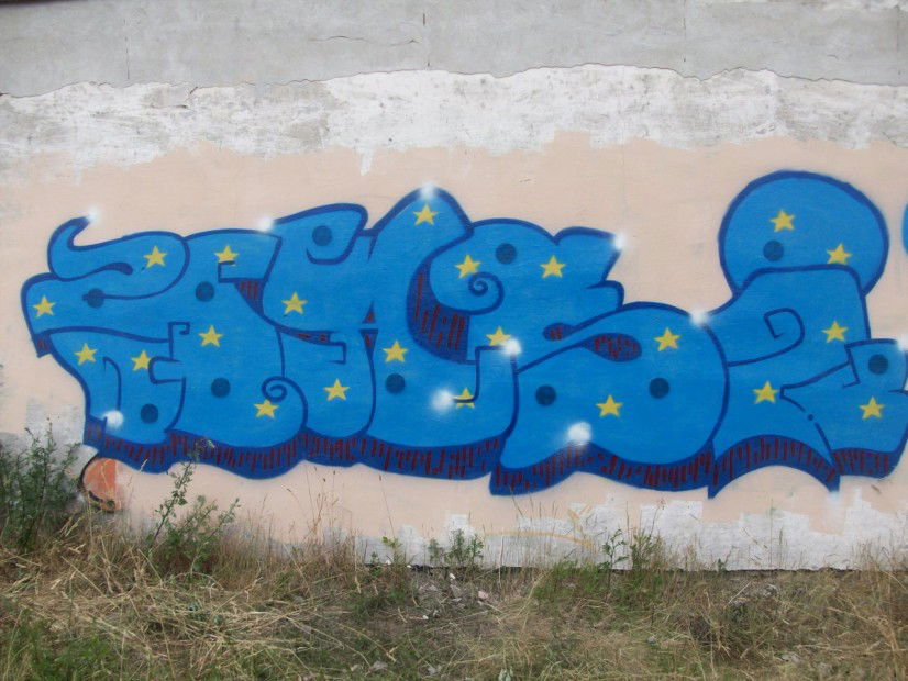 Graffiti Wall - Photo by DASI - dasi, one, 316 (2012)