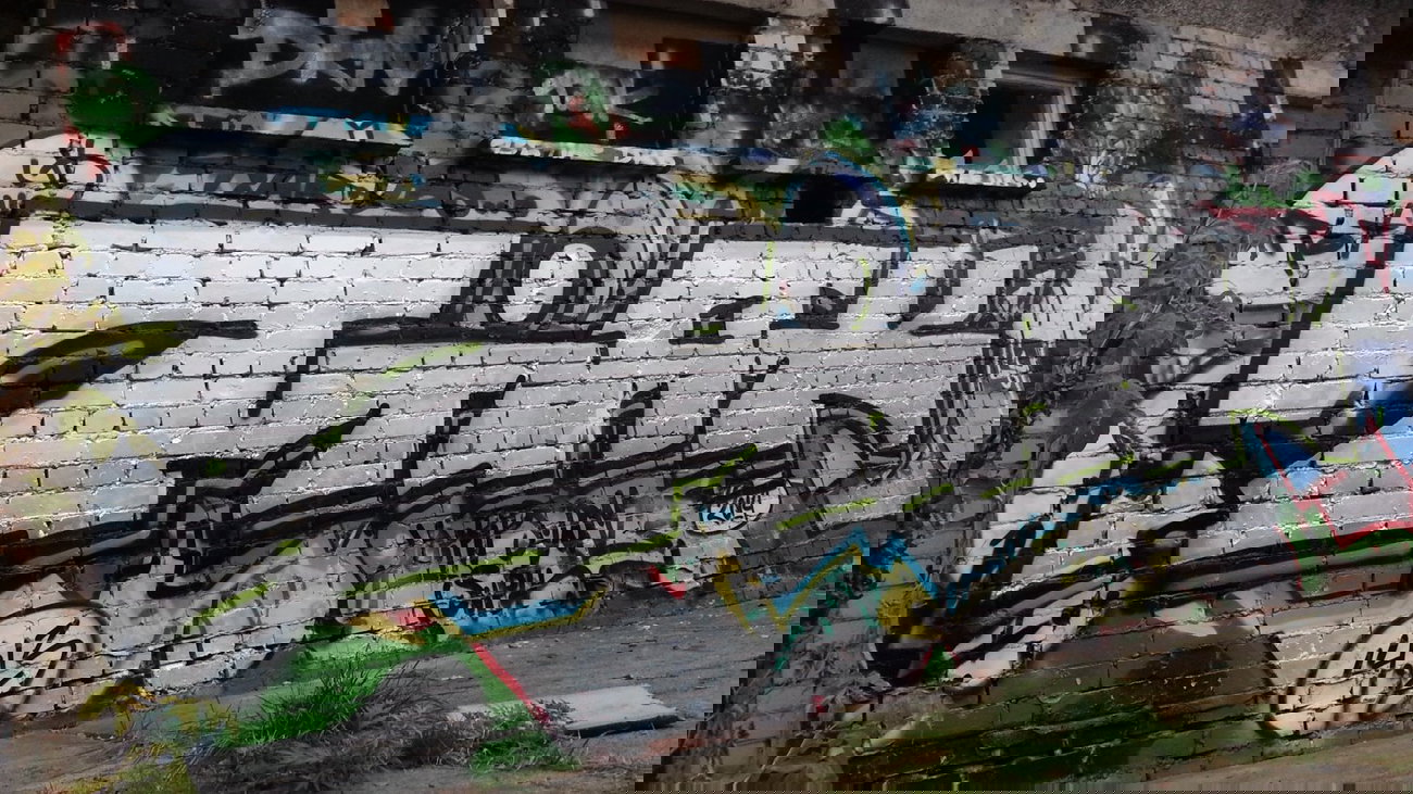 Graffiti Bombing - Photo by DBScrue - Tiak, DBS, Crew (2014)