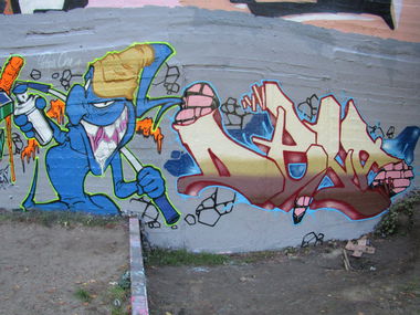 Graffiti Wall in Hamburg - Photo by DEKA - Deka, osterstrasse, hangover (2015)