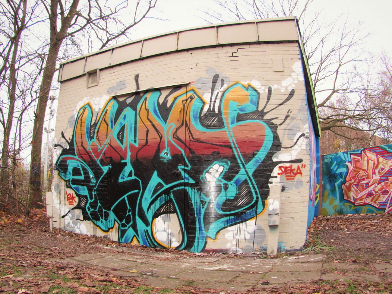 Graffiti Wall - Photo by DEKA - Deka, eak (2015)