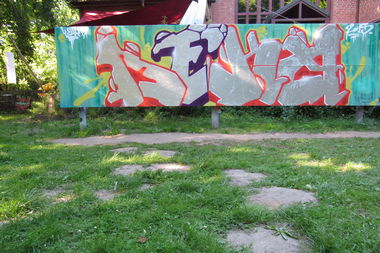 Graffiti Wall - Photo by DEKA - chrome, quick, one (2015)