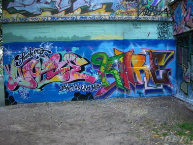 Graffiti Wall - Photo by DETS - nyse, kae