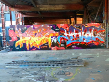 Graffiti Wall - Photo by DETS - de, ts, vil
