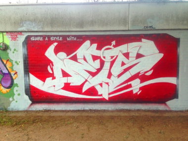 Graffiti Wall - Photo by DETS - don´t, drink, and (2013)