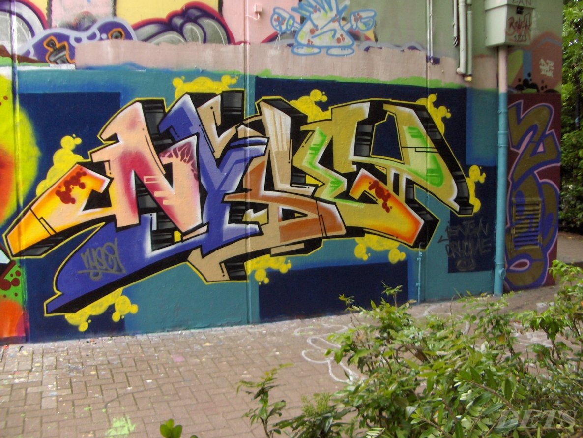 Graffiti Wall - Photo by DETS - nyse, jc (2005)