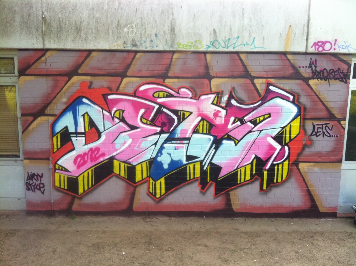 Graffiti Wall - Photo by DETS - detsillusion (2012)