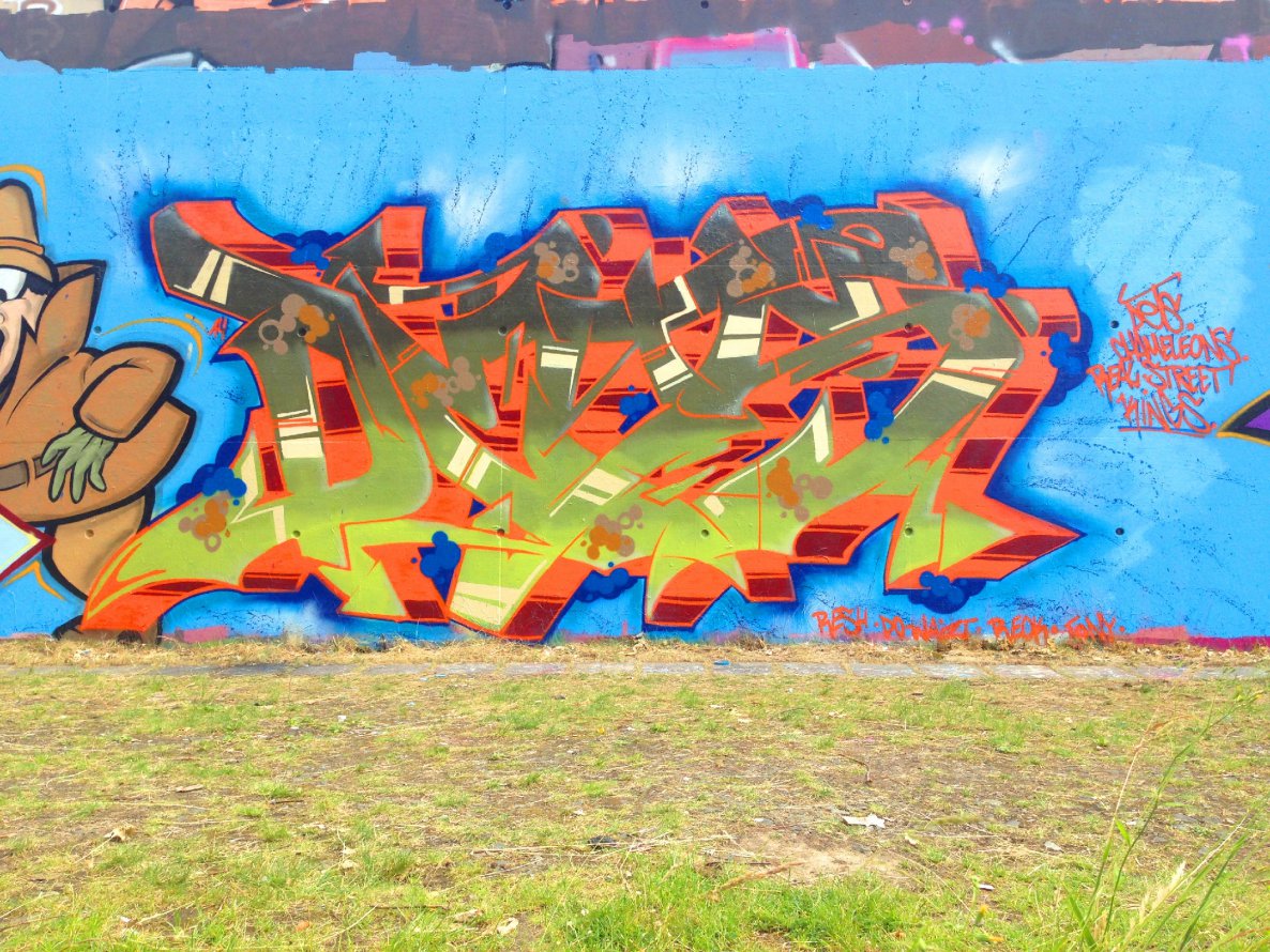 Graffiti Wall - Photo by DETS - dets, dice, maske (2014)