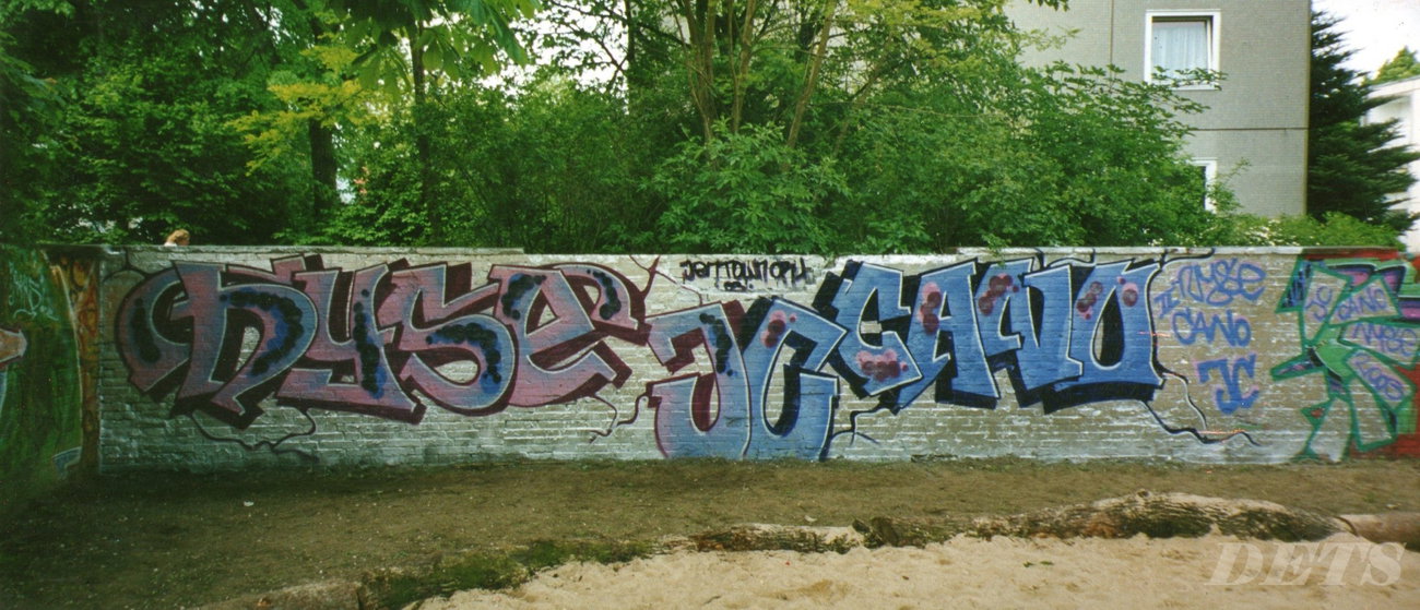 Graffiti Wall - Photo by DETS - nyse, cano (2003)
