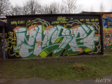 Graffiti Wall - Photo by DETS - nyse-jc (2004)