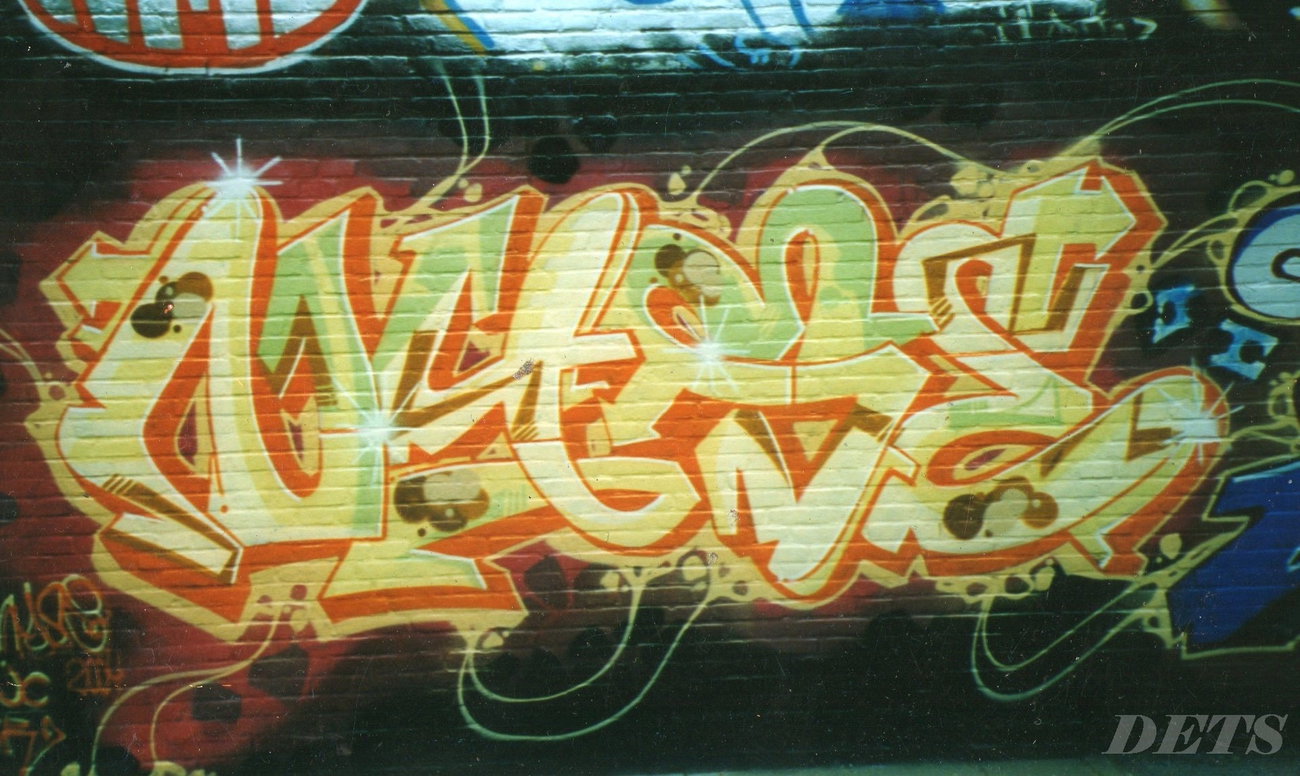 Graffiti Wall - Photo by DETS - nyse, kare, jc (2004)