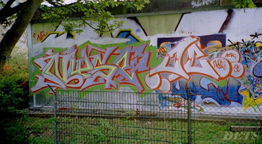 Graffiti Wall - Photo by DETS - nyse, jc (2004)