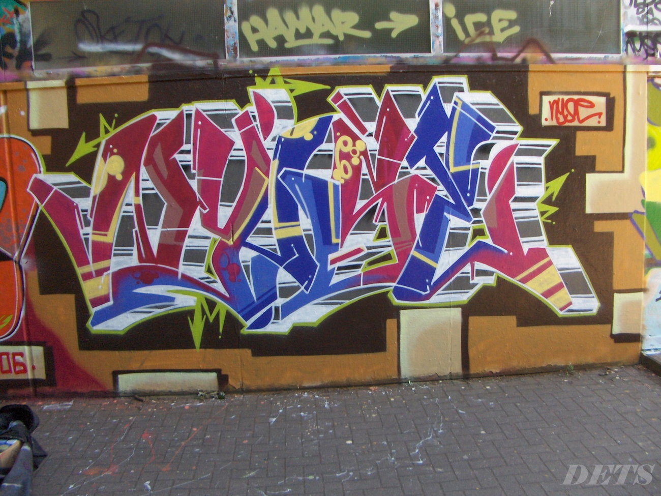 Graffiti Wall - Photo by DETS - nyse, dets, jc (2006)