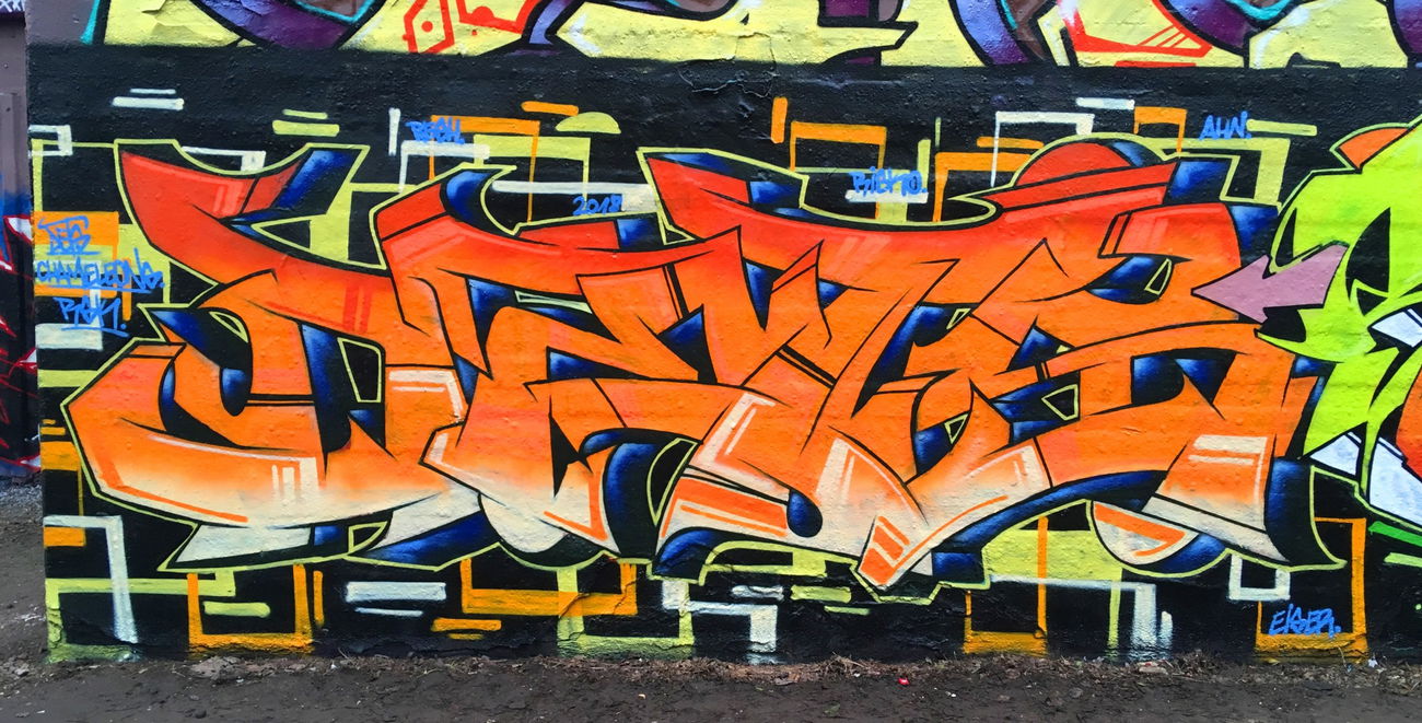 Graffiti Wall in Hamburg - Photo by DETS - cahmeleons, rsk, dets (2018)