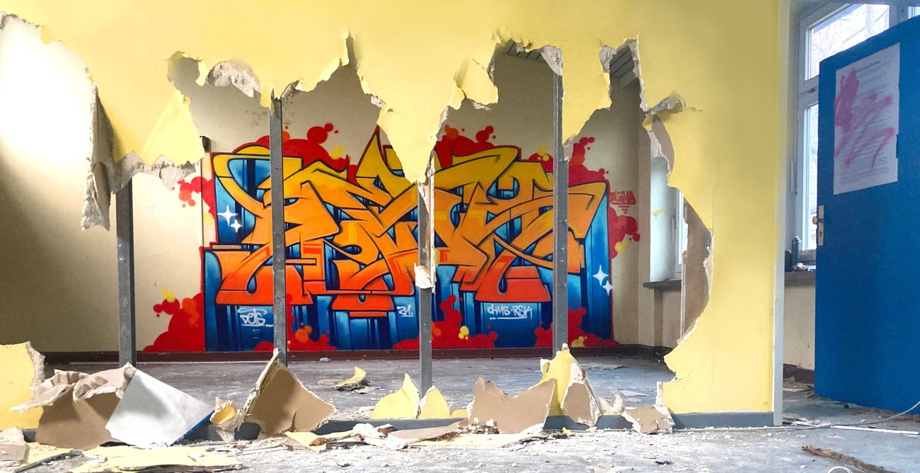 Graffiti Wall - Photo by DETS - dets, graffiti (2022)