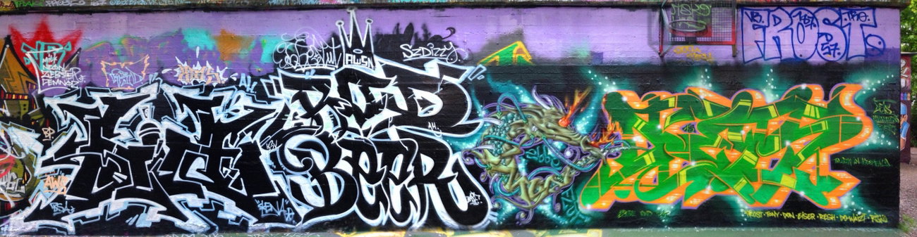 Graffiti Wall - Photo by DETS - sia, rod, beer (2015)