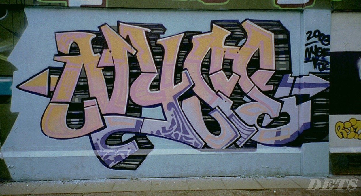 Graffiti Wall - Photo by DETS - nyse, aka, - (2004)