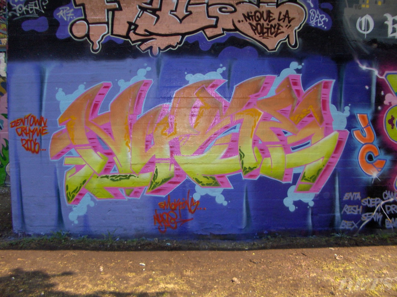 Graffiti Wall - Photo by DETS - nyse(AKA.DETS) (2006)